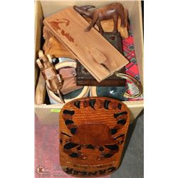 BOXOF WOOOD CARVINGS