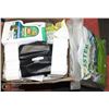 Image 1 : BOX OF GARDEN SUPPLIES INCL DUMPSTER IN A BAG