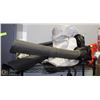 Image 1 : PAIR OF B&D LEAF HOG BLOWER VACS