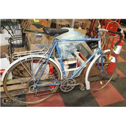 BLUE RALEIGH VINTAGE 10 SPEED BIKE