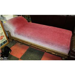 ANTIQUE DUSTY ROSE CHAISE LOUNGE OAK BASE. FABRIC