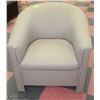 Image 1 : SHOWHOME BUCKET CHAIR