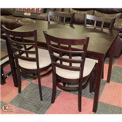 NEW KITCHEN TABLE WITH 4 SIDECHAIRS