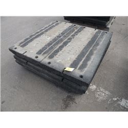 8 rubber mats