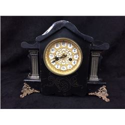 WATERBURY CLOCK CO. CA 1800-1900 MODEL: SENECA (WORKS W/ KEY & PENDULUM)