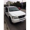 Image 1 : 2000 WHITE MERCEDES ML320 SUV (RUNNING) *VIEWING ON MONDAY SEPT 25 ONLY*