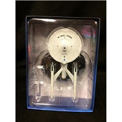 STAR TREK PLASTIC REFIT MODEL