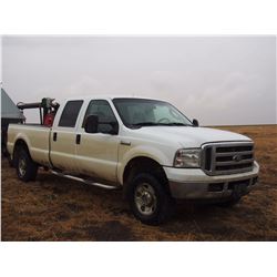 2005 Ford F350 Super Duty, Crew Cab, 4WD, 261303 KM, V10