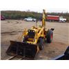 Image 3 : 1968 Case 580 Gas Back Hoe W/ Bucket