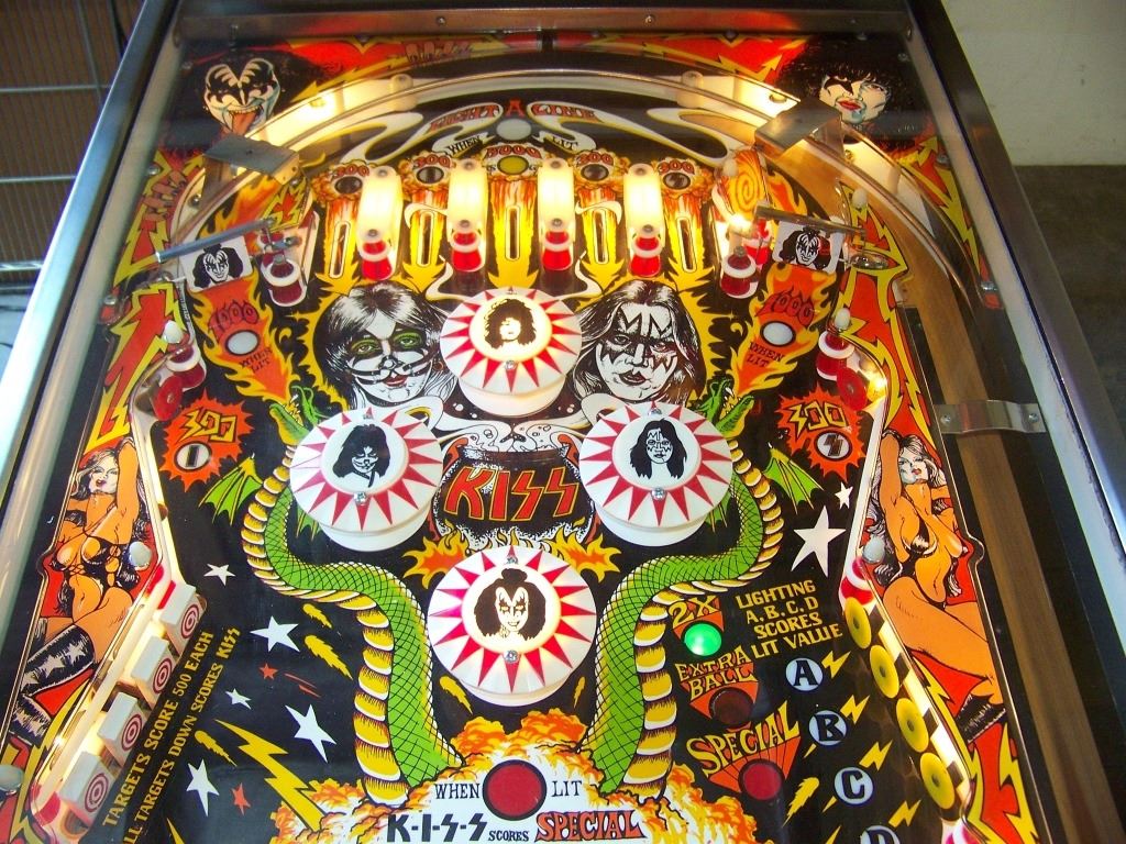KISS by BALLY PINBALL MACHINE 1978 L@@K!!CLEAN!!