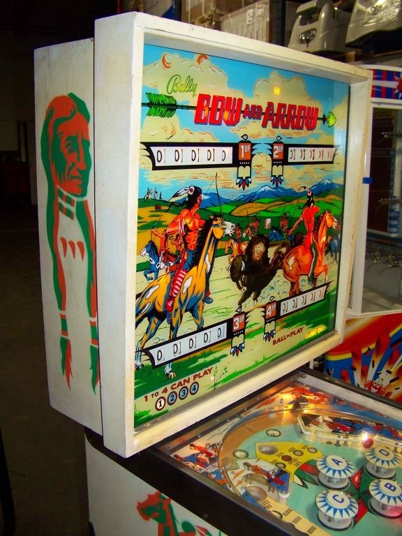 BOW AND ARROW PINBALL MACHINE BALLY 1974