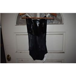 MR AND MRS SMITH SCREEN MATCHED ANGELINA JOLIE S& M WARDROBE