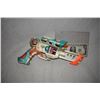Image 1 : ZZ-CLEARANCE DISNEY SCREEN USED ALIEN BLASTER RAY GUN 07