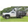 Image 2 : 06 Chevy 3500 Stake/Flatbed 9' Truck w/Lift Gate 6.6 Turbo Diesel, Back Up Camera (hitch not include