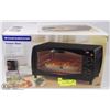 Image 1 : DURABRAND TOASTER OVEN
