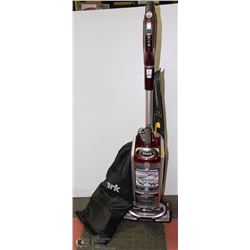 SHARK ROTATOR TRUPET VACUUM W/ ACCESSORIES