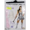 Image 1 : TIN WOMAN INCL DRESS, HEADPIECE, CHOKER AND