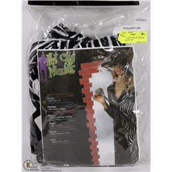 MS. KOOL COSTUME SIZE MEDIUM INCL REAL VELVET