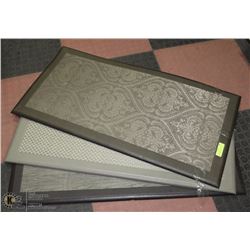 LOT OF 3 SOFT FLOOR MATS FOR LEG RELIEF