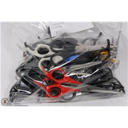 BAG OF 40 PAIRS OF SCISSORS