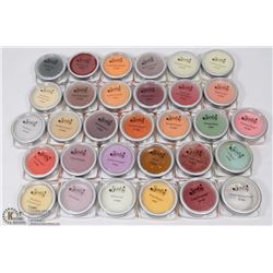 LOT OF 30+ ASSORTED SCENTSY WAX MELTS