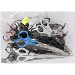 BAG OF 40 PAIRS OF SCISSORS