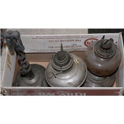 LOT OF VINTAGE OIL LAMPS