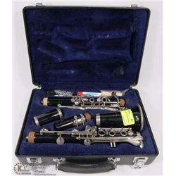 YAMAHA CLARINET WITH FITTED CASE.