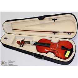 VIOLIN 4/4 NO NAME WITH BOW & CASE.
