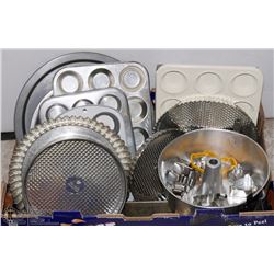 HUGE LOT OF BAKING PANS INCL SPRINGFORM, TART,