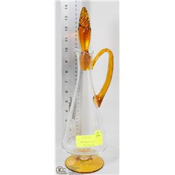 AMBER GLASS DECANTER WITH STOPPER