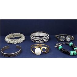 #19 - LOT OF 6 VINTAGE BRACELETS