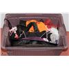 Image 1 : BOX OF HALLOWEEN WITCH HATS AND MORE