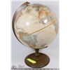 Image 1 : VINTAGE GLOBE