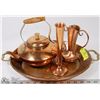Image 1 : COPPER TRAY WITH KETTLE AND TWO VASES
