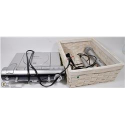 MEMOREX CD+G KARAOKE W/ BUILT IN CAMERA, 2 MICS