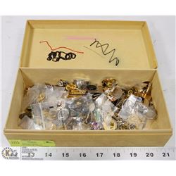 BOX OF COLLECTIBLE PINS/CUFFLINKS & CHAIN
