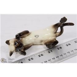 BESWICK ENGLAND HANGING SIAMESE CAT ORNAMENT