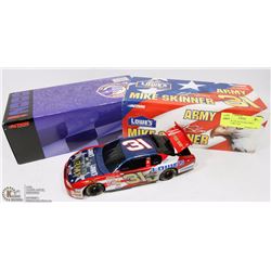 NASCAR LTD. ED TEAM LOWE'S RACING  DIE CAST