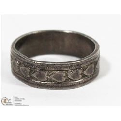STERLING HEART DESIGN ENGRAVING SIZE 6.5 RING