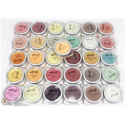 LOT OF 30+ ASSORTED SCENTSY WAX MELTS