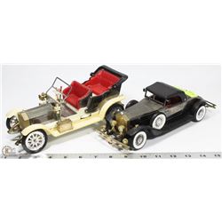 PAIR OF DIE CAST CARS, BATTERY OPERATED