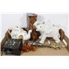 Image 1 : FLAT OF VARIOUS COLLECTIBLES INCL ELEPHANT TEA POT