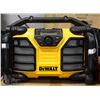 Image 1 : DEWALT JOBSITE RADIO