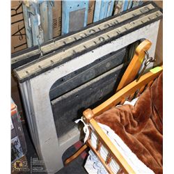 2 SETS OF 2 SAWHORSES