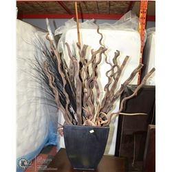 LARGE METAL VASE WITH FOLIAGE