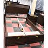 Image 3 : SHOWHOME QUEEN SIZE BEDFRAME WITH 2 NIGHT STANDS