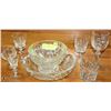 Image 1 : 8PC CRYSTAL DISH SET INCL CUPS, BOWLS.