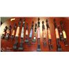 Image 1 : 14 PC WOOD CARVED AFRICAN TRIBE ORNAMENT SET
