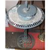 Image 1 : VINTAGE CAST BASE FOUNTAIN WITH PUMP